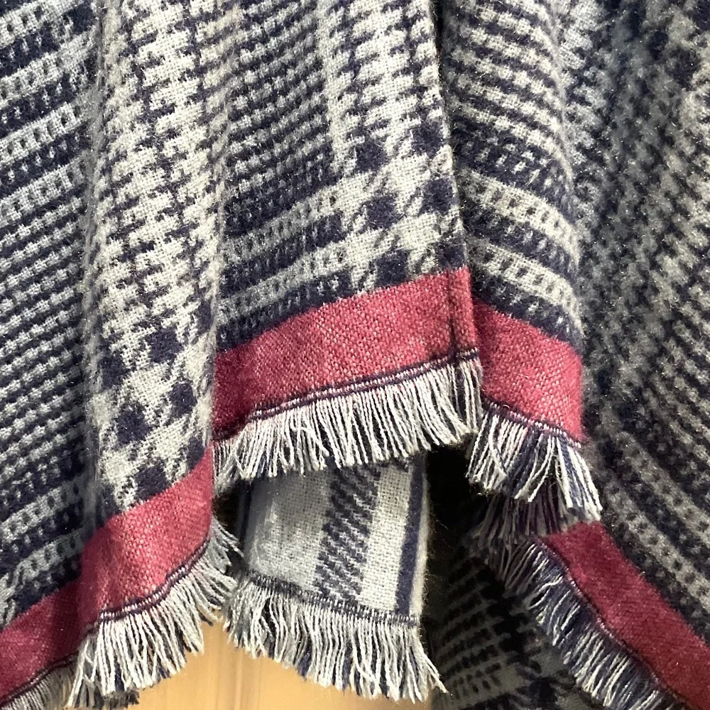 Blue Steve Madden Plaid Boho Granny Core Poncho Fringed Shawl ONE SIZE FITS MOST